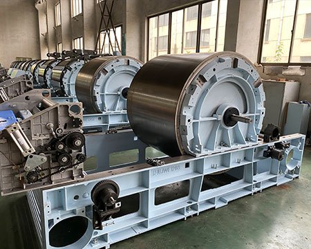 Spinning production machinery in Ulumuqi