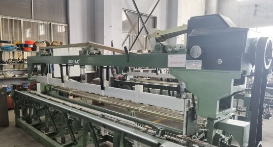 GA747 glassfiber rapier loom