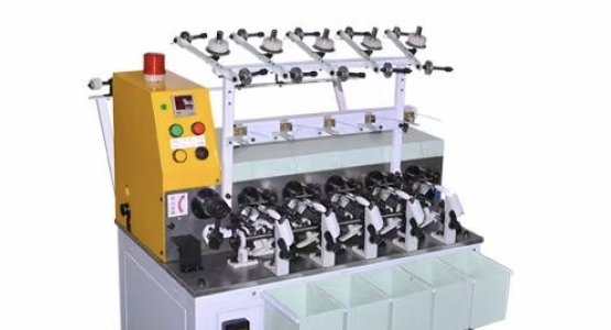 Cocoon winding machine for quilting machine with 5 spindles